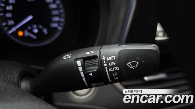 Hyundai Grandeur 2017 thumb 10