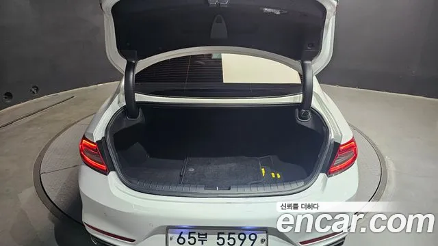 Hyundai Grandeur 2017 thumb 4