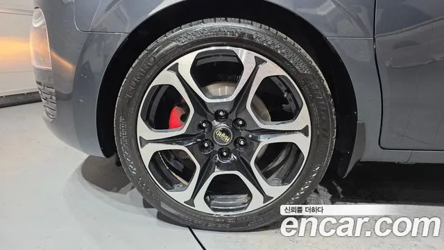 Hyundai Staria 2022 thumb 5