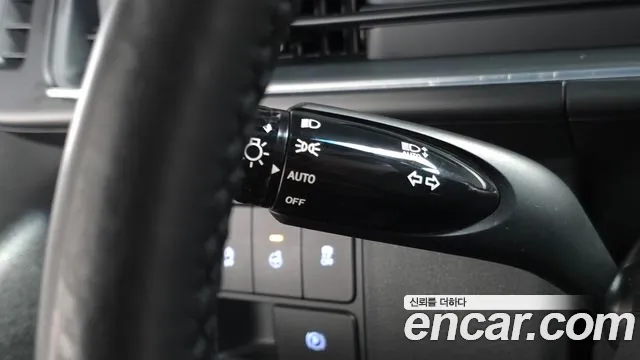 Hyundai Staria 2022 thumb 6