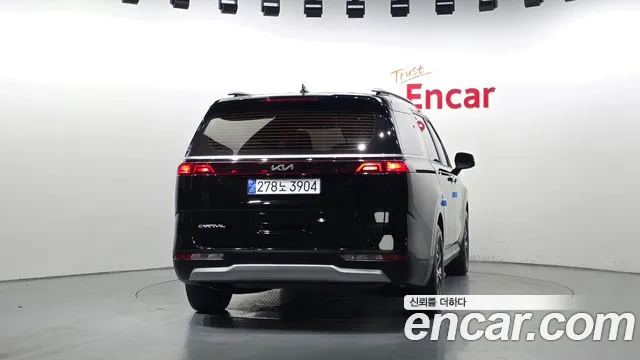 Kia Carnival 2022 thumb 3