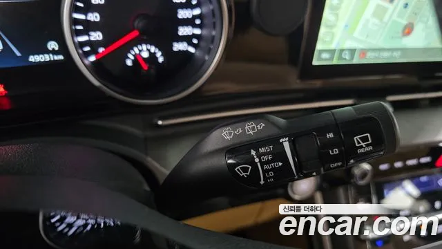 Kia Carnival 2022 thumb 4