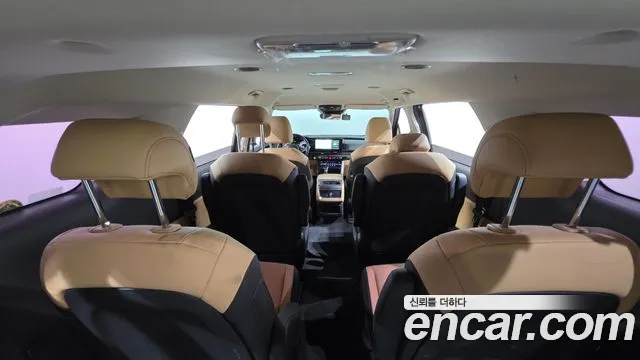 Kia Carnival 2022 thumb 6