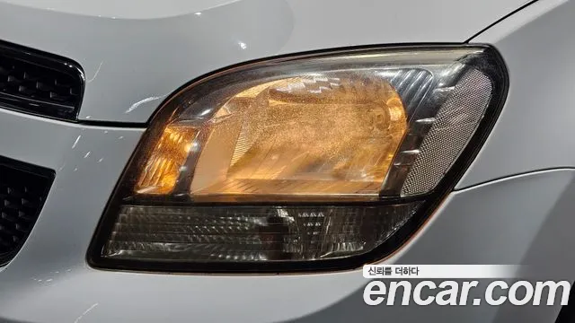 Chevrolet Orlando 2013 thumb 2