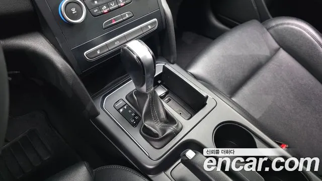 Renault SM6 2018 thumb 10
