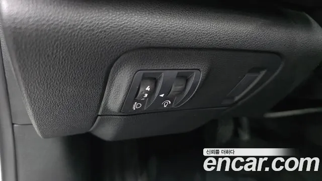 Renault SM6 2018 thumb 6