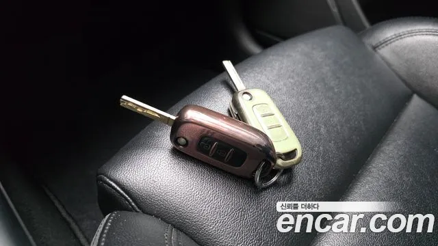 Renault SM6 2018 thumb 12