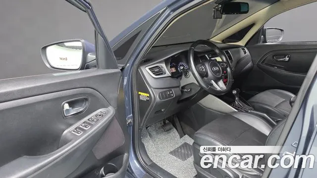 Kia Carens 2014 thumb 7