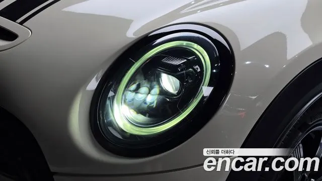Mini Cooper Convertible 2021 thumb 10