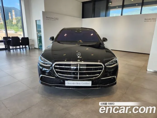 Mercedes-Benz S-Class 2025 thumb 12