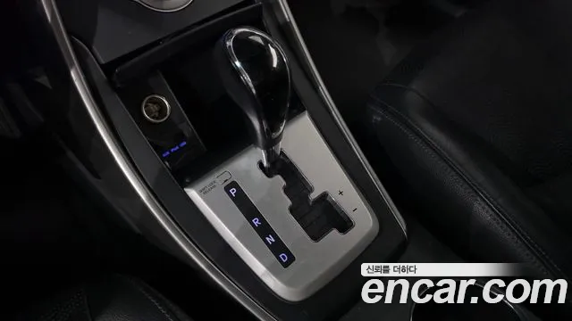 Hyundai Avante 2010 thumb 10