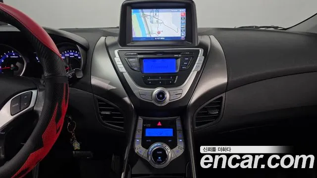 Hyundai Avante 2010 thumb 3