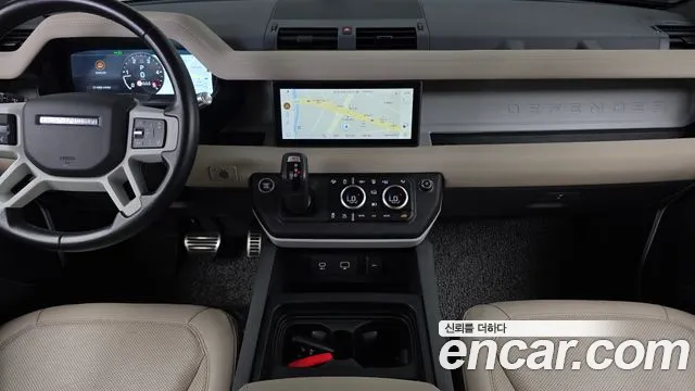 Land Rover Defender 2021 thumb 6