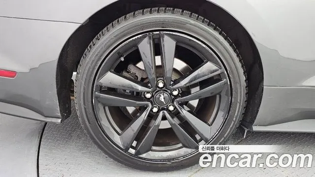 Ford Mustang 2016 thumb 5