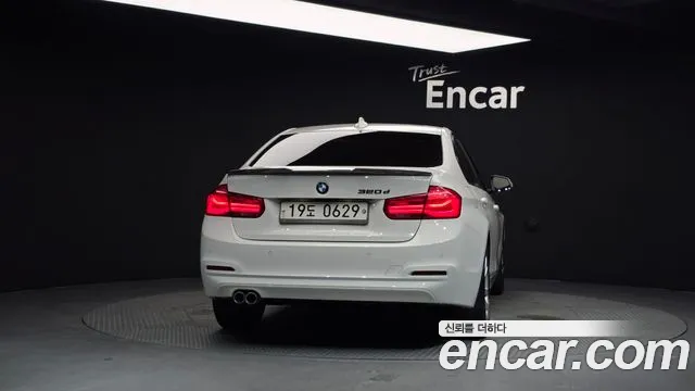 BMW 3 серии 2016 thumb 4