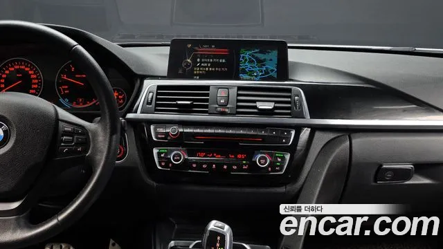 BMW 3 серии 2016 thumb 11