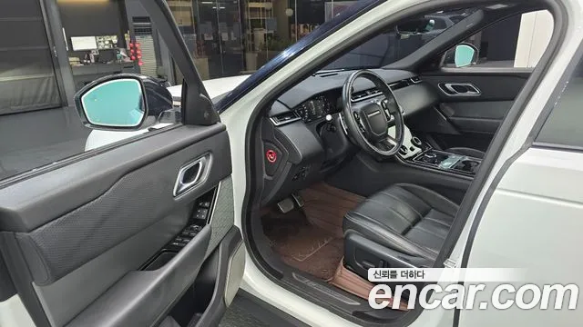 Land Rover Range Rover Velar 2017 thumb 2