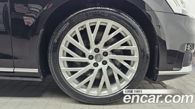 Audi A8 2020 thumb 9