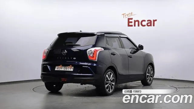 KGM Tivoli 2016 thumb 3