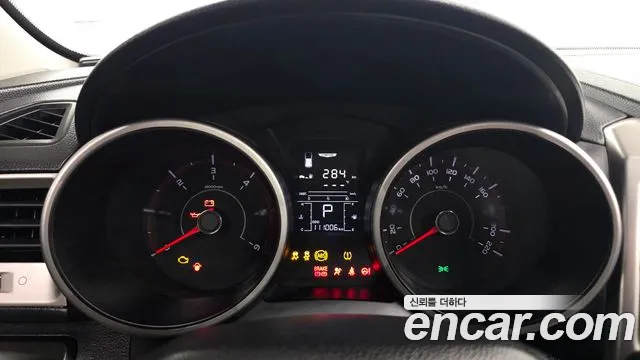 KGM Tivoli 2016 thumb 5