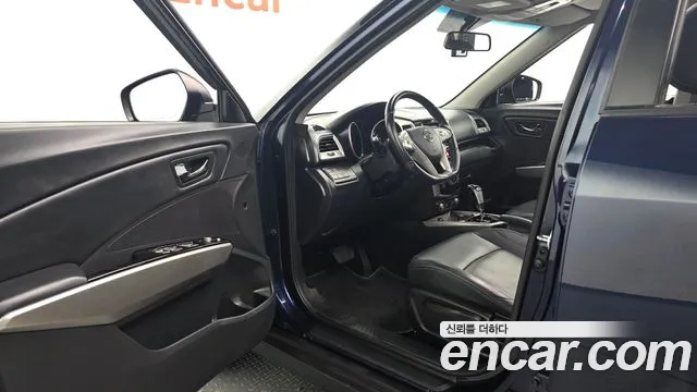 KGM Tivoli 2016 thumb 2