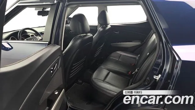 KGM Tivoli 2016 thumb 9