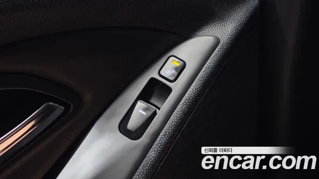 Hyundai Tucson 2011 thumb 12