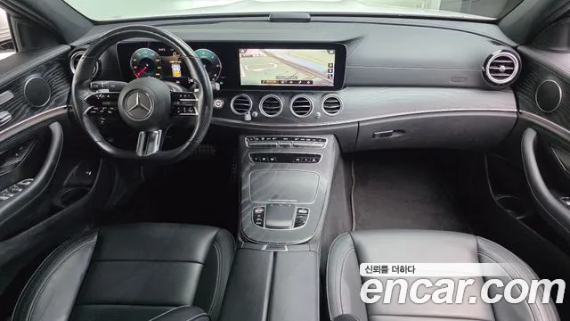 Mercedes-Benz E-Class 2021 thumb 10
