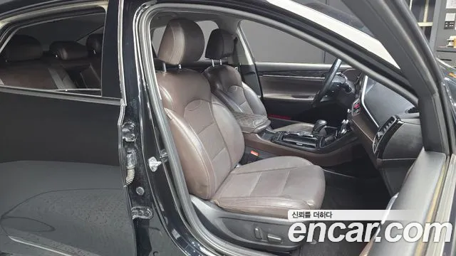 Hyundai Grandeur 2017 thumb 5