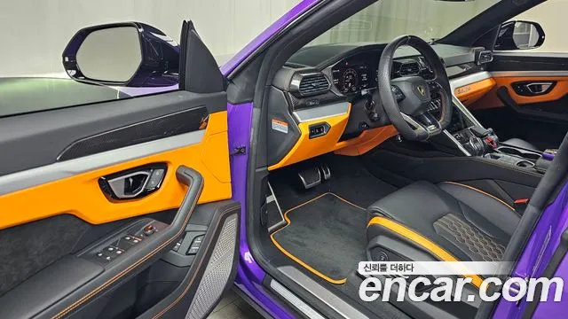 Lamborghini Urus 2024 thumb 7