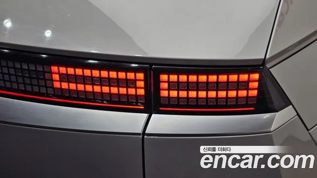 Hyundai Ioniq5 2021 thumb 9