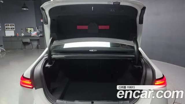 BMW 5 серии 2025 thumb 11