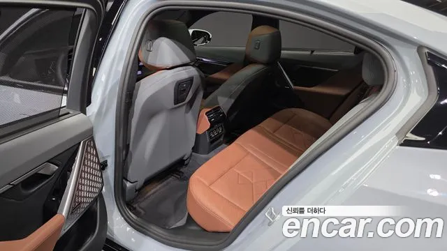BMW 5 серии 2025 thumb 12