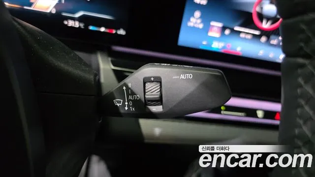 BMW 5 серии 2025 thumb 11