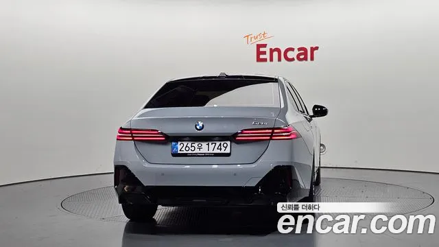 BMW 5 серии 2026 thumb 4