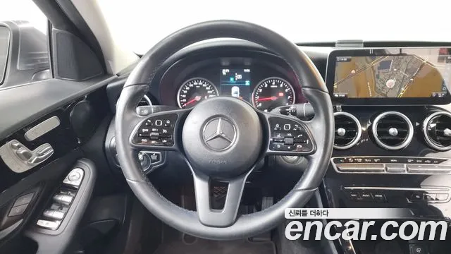 Mercedes-Benz C-Class 2019 thumb 6