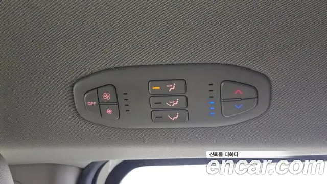 Kia Carnival 2015 thumb 2