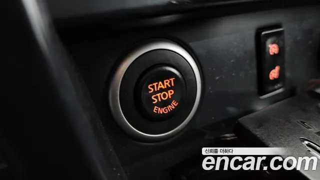 Renault QM5 2014 thumb 8