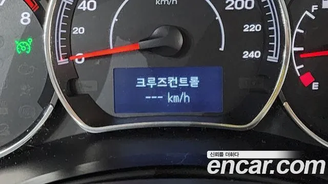 Renault QM5 2014 thumb 6