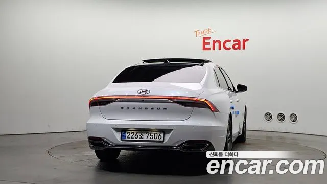 Hyundai Grandeur 2021 thumb 3