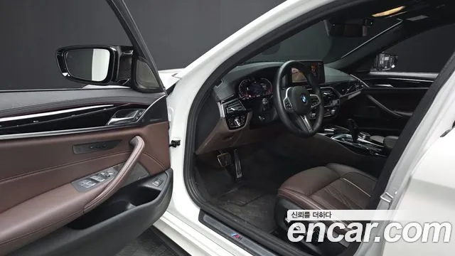 BMW 5 серии 2022 thumb 8