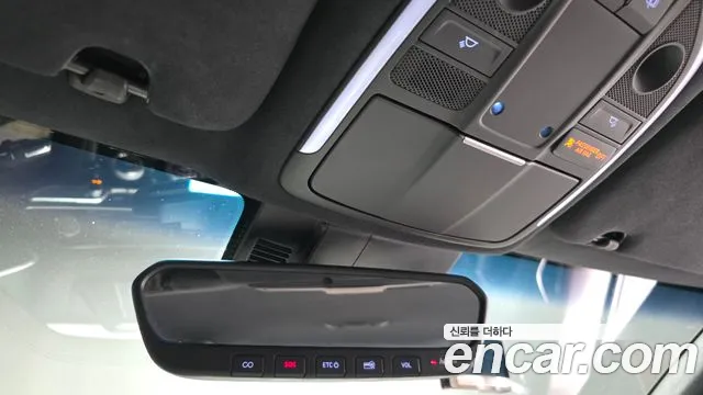 Genesis G70 2019 thumb 4