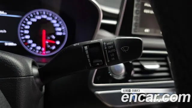Genesis G70 2019 thumb 2