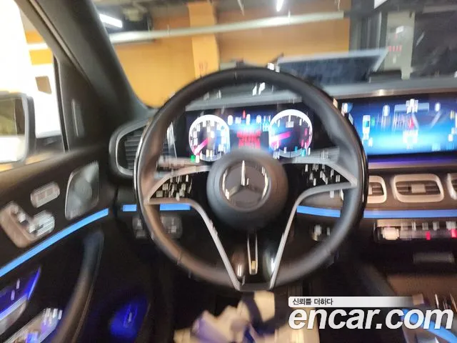 Mercedes-Benz GLS 2025 thumb 3