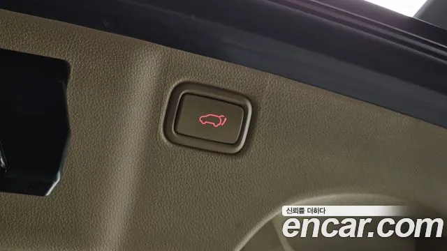 Kia Carnival 2017 thumb 5