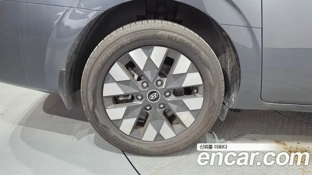 Hyundai Staria 2021 thumb 12