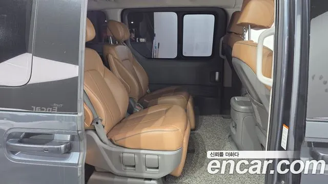Hyundai Staria 2021 thumb 11