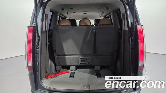 Hyundai Staria 2021 thumb 7