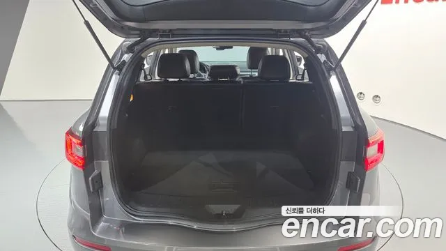 Renault QM6 2016 thumb 4