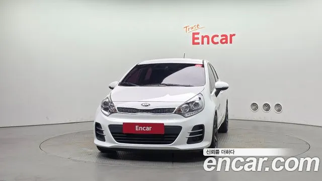 Kia Pride 2015 thumb 8